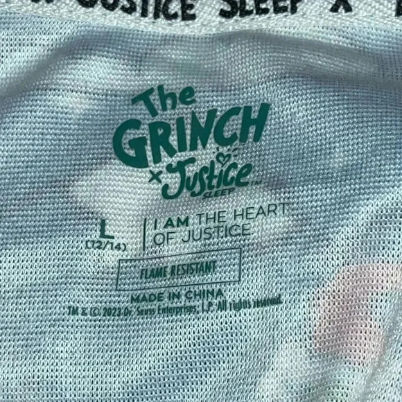 The Grinch Justice Sleep Girls NWT Multicolor Polyester One‎ Piece Sleepwear L - Picture 6 of 8